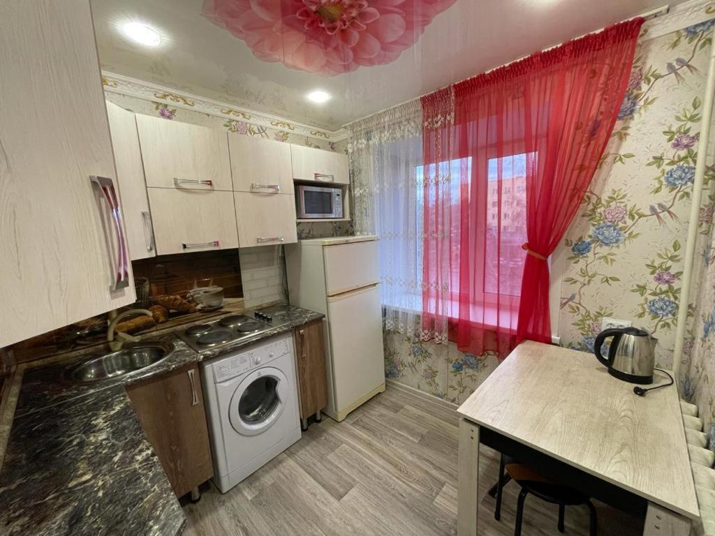 Лермонтова 91 Appartement Pavlodar Buitenkant foto